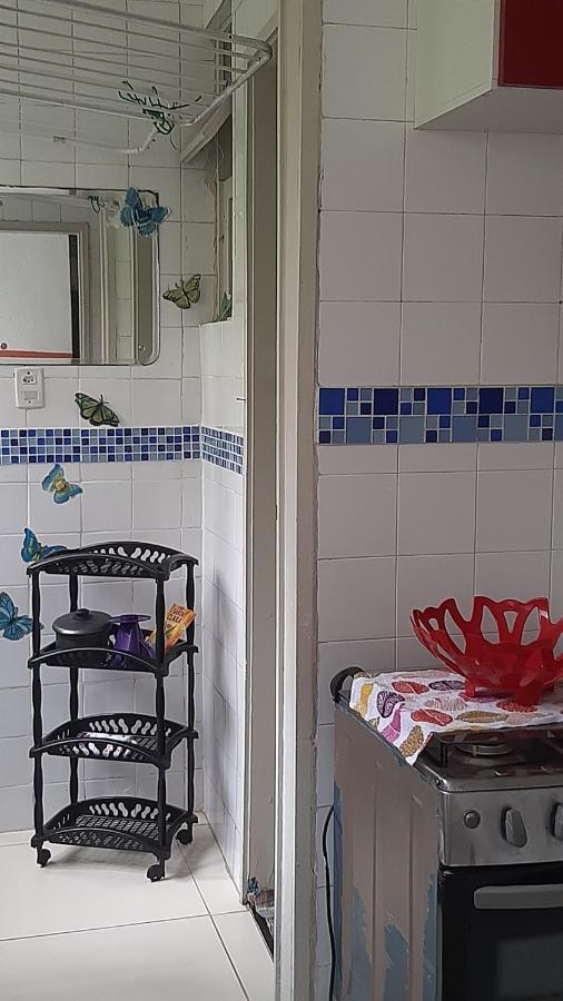 Rio Vermelho Orla Apartment: 2-Bedroom Beachfront with Wi-Fi & A/C Salvador Exterior photo