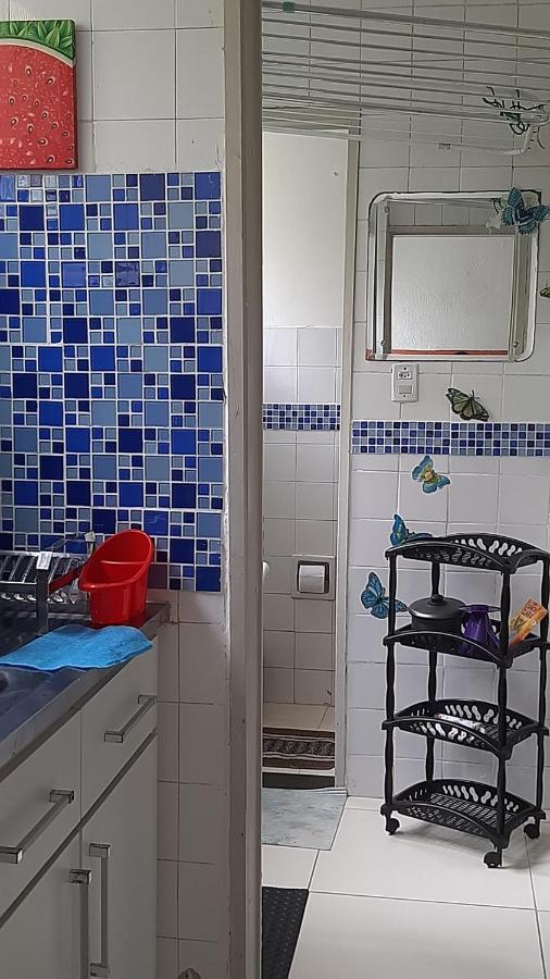 Rio Vermelho Orla Apartment: 2-Bedroom Beachfront with Wi-Fi & A/C Salvador Exterior photo